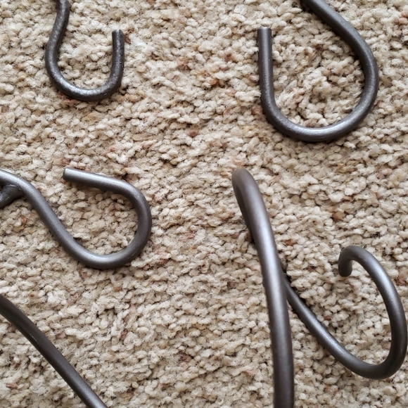 Unique Wine Rack! 🍷 - Picture 5 of 5